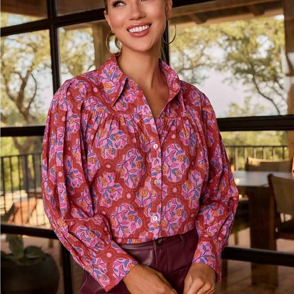 Avara Fall 25 Floral Patterned Button-Up Blouse - image 1